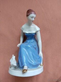 Porcelánová soška