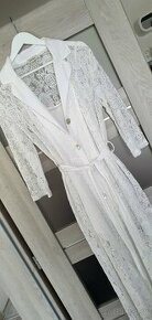 Biele čipkované šaty UNI/ kardigán