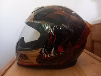 Predam prilbu na motorku Icon airlifte