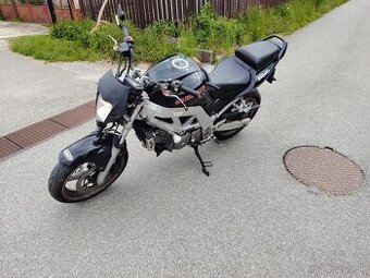 Suzuki sv 650