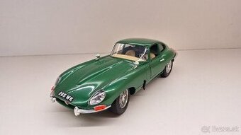 1:18 JAGUAR E COUPE, Z