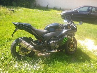 Predám HondavCBR600F - 1