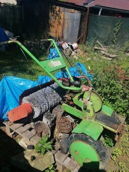 Malotraktor - rotavátor - zametací rotačný kartáč