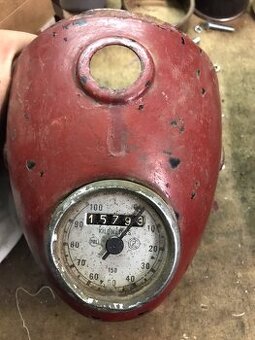 ČZ 125/150 svetlomet s tachometrom originál