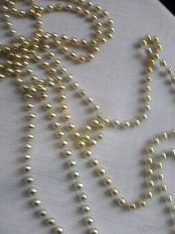 Predám reťaze na vianočný stromček.