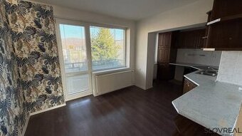 SLOVREAL na predaj veľký 3-izbový byt časť IBV v Žiari nad H