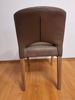 Jedálenské stoličky