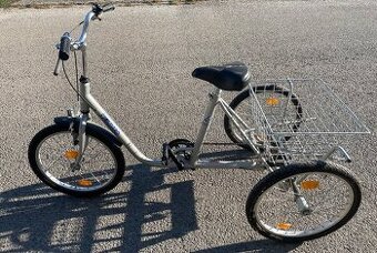 Trojkolesový bicykel
