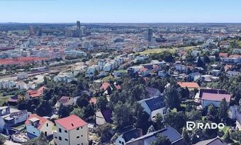 RADO | Lukratívny pozemok s objektom Na Vtáčniku | Koliba