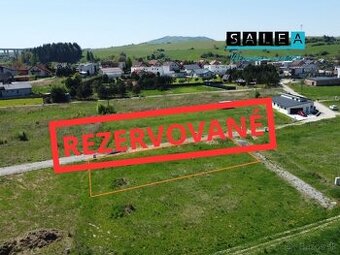 (REZERVOVANÉ) STAVEBNÝ POZEMOK, 696m2, ŽILINA - VIŠŇOVÉ