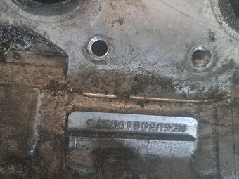 Predám hlavu na peugeot 207 1,4 70kw benzin/