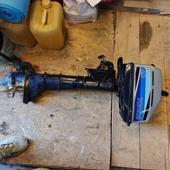 Lodný motor Tomos 4hp + nádrž