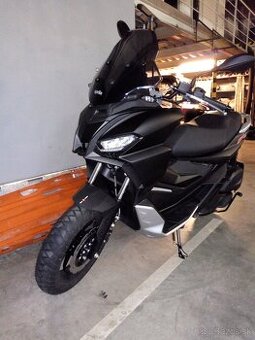 Aprilia SR gt 125