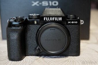 Fujifilm X-S10