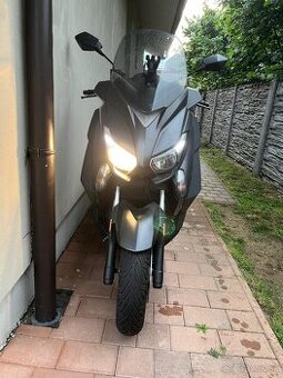 Xmax 125