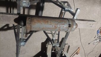 Hydraulicky piest 1