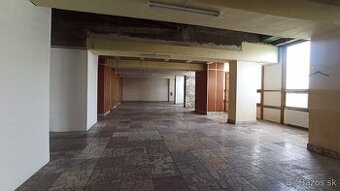 Obchodný priestor na predaj, 560 m2 - 1