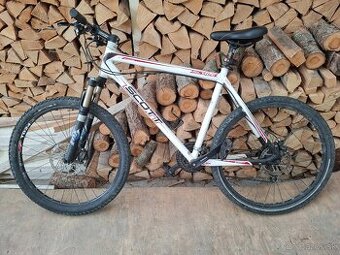 Predam bicykel Scott.