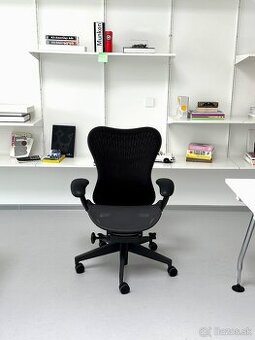 Herman Miller - Mirra 2 butterfly - 1