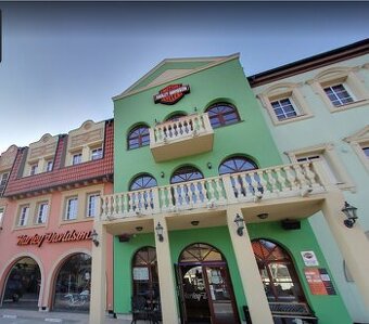 Priestory na Rebarborovej ulici v budove Harley Davidson na  - 1