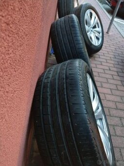 Jazdené letné Pirelli 245/50 R18 rok 2017 runflat