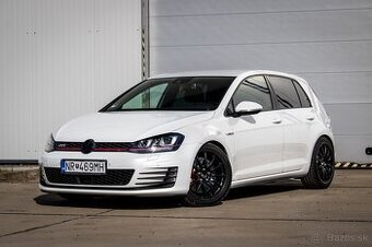 Volkswagen Golf 2.0 TFSI GTI DSG