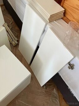 Dvierka na skrinku pod umyvadlo - biele, lakovane + panty