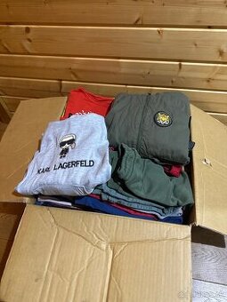 Krabica chlapcenskeho oblecenie velkosti 110,116,122,128