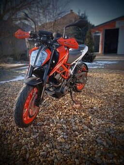 KTM 390 duke