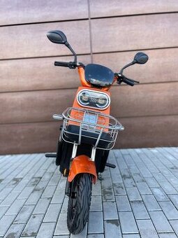 Elektroskútr - MoBee - ET1