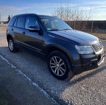 Suzuki Grand Vitara 2.4 benzin LPG 4x4