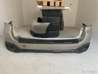 predam zadny naraznik na Subaru outback