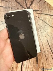 iPhone SE 2020 Black 64 batéria 95% originál top stav - 1