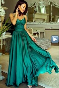 Smaragdové spoločenské šaty M