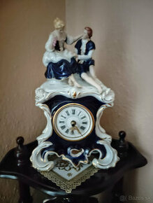 Porcelanove hodiny Royal Dux.