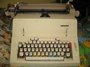 Predám písací stroj Consul