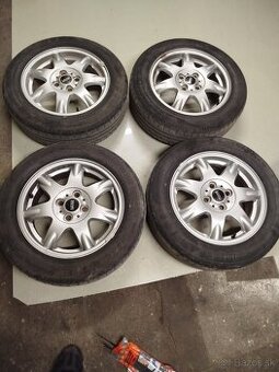 elektróny 4×100 R15