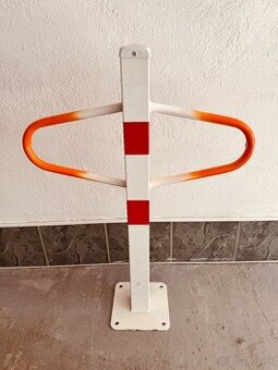 Kovová zábrana pre nedovolený prejazd - výška 70cm.