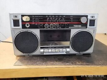 Toshiba RT-99S boombox stereo