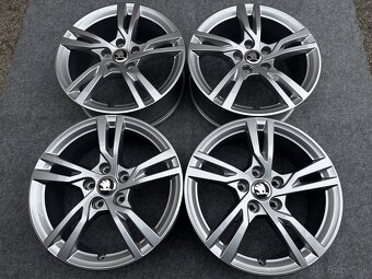 5X112 R17 6,5J ET43 VW KONCERN