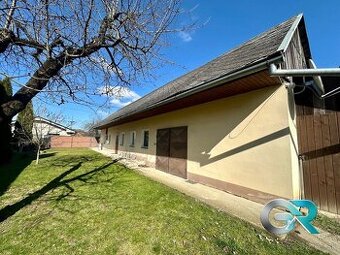 Na predaj príjemný rodinný domček s pekným rovinatým pozemko