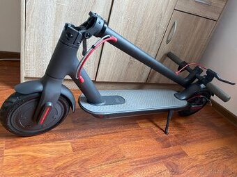 Predám plne funkčnú kolobezku XIAOMI M365