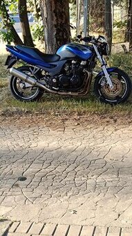 Kawasaki zr7
