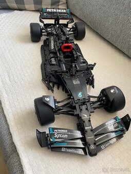 Stavebnica Technic Mercedes AMG F1