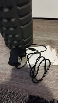 Masážny vibračný valec Gymbeam
