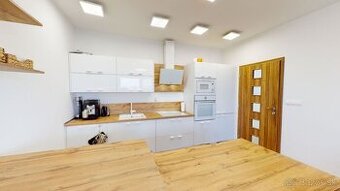 PINK Reality - Nadštandardný 2-izbový byt na prenájom – City