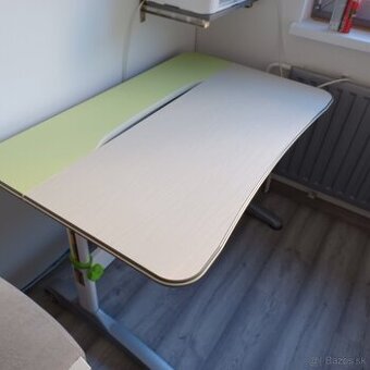 Rastúci pracovný stôl 120 cm š/75 hl