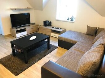 Prenájom 2 izbový byt - Centrum