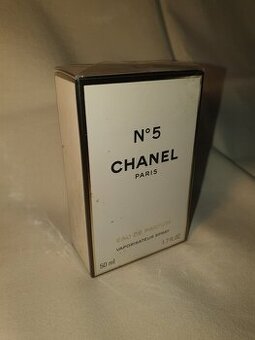 EAU DE TOILETTE / EAU DE PARFUME – perfémy