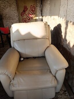 Kožené kreslo
